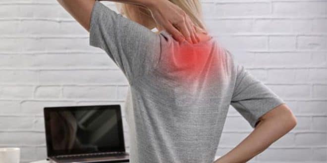 9 cause di mal di schiena superiore