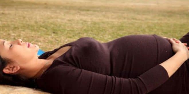 Dormire sulla schiena durante la gravidanza