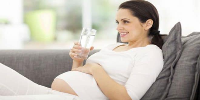 Informazioni importanti sulla gravidanza e sull'acqua potabile