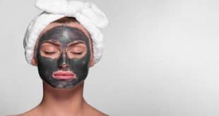 Maschera detergente viso al carbone di legna