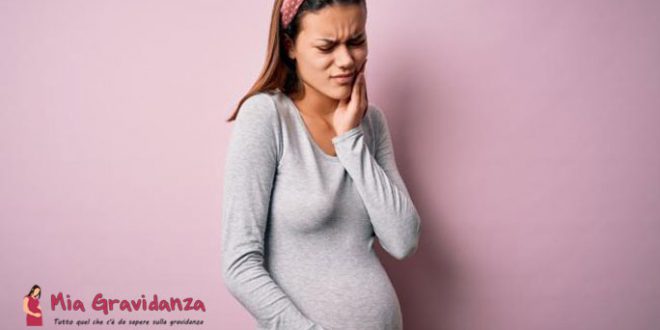 Esiste una relazione tra il dolore ai denti della donna incinta e il sesso del feto?
