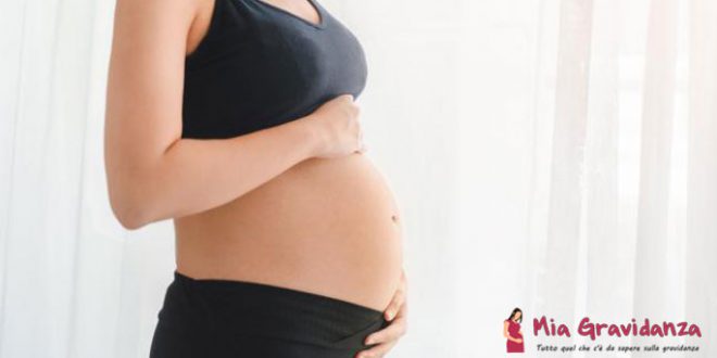 Quali sono i segni di gravidanza con un ragazzo nel quarto mese?